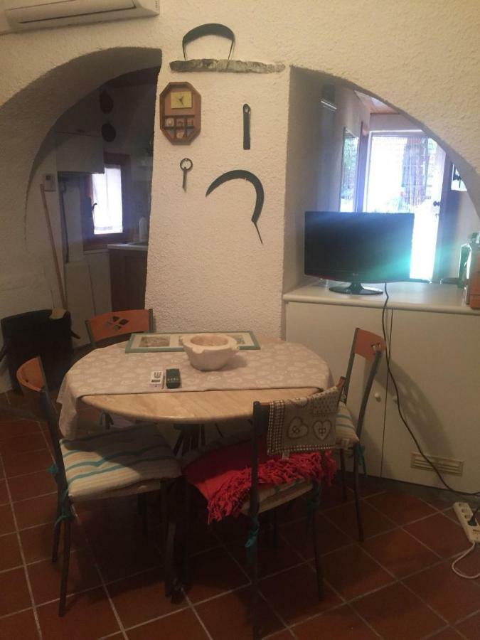 Diano San Pietro Tavernetta A 10 Minuti Dal Mare 빌라 외부 사진